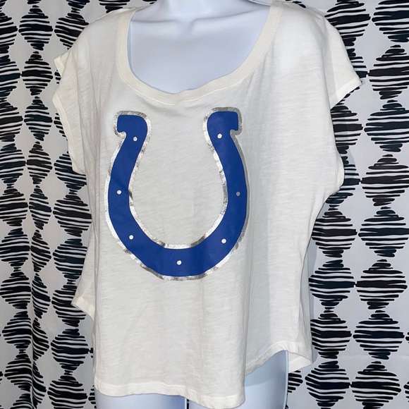 Victoria Secret PINK NFL Indianapolis Colts T shirt. Size Small. Win me over - Picture 2 of 4